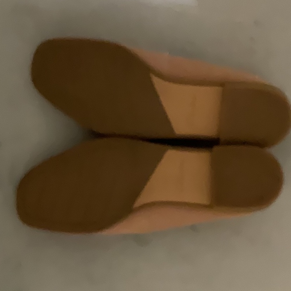 Clarks Women's Loafers in Pinkish Tan - Picture 2 of 4